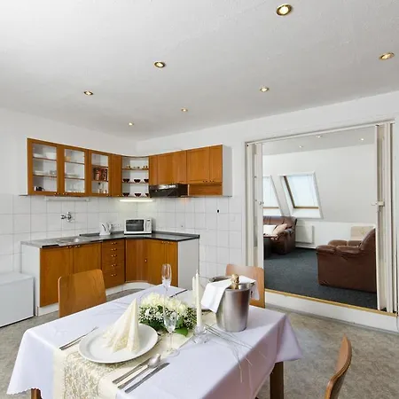 Slavia Hotel 3*