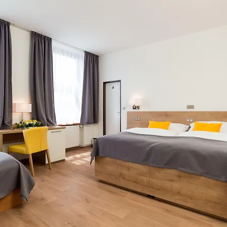 Hotel Slavia 3*