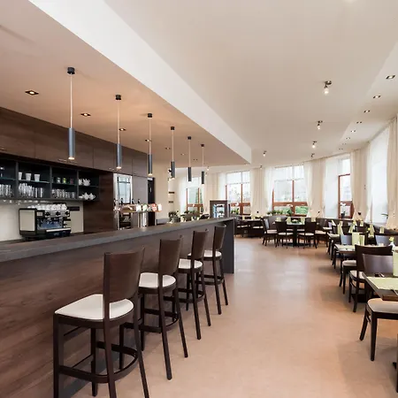 Slavia Hotel 3*