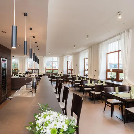 Slavia Hotel 3*
